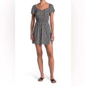 NWT Abound Flutter Sleeve Smocked Waist Dress in Black + White